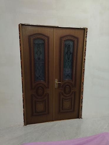 taxta gapilar: 8 ədəd Rusiya qapısı 7 ədədi 90x205 1 ədədi 1.30x205 Ünvan — 2