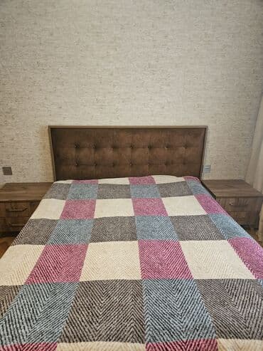 İkinəfərlik çarpayı, Komod, İşlənmiş