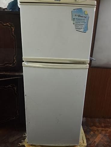 samovar satilir: İşlənmiş 2 qapılı Dnepr Soyuducu Satılır, rəng - Ağ, Təkərli — 1