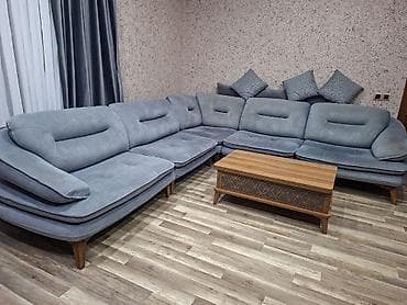 Künc divan və jurnalni. 930 AZN . ideal vəziyyətdədi ölçü 2.65 .2.75 — 1