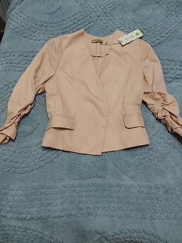 satt: Baha alinib yenidir etiket ustundedir razmere gore satilir real — 1