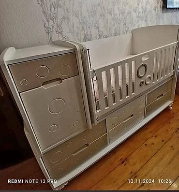 beşiyler: Kravat yaxsi veziyyetfde matrasj var yellenir.qiymrt son.Unvan Razin — 2