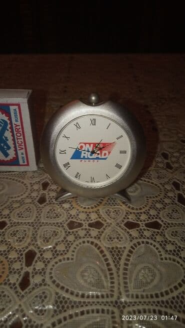 настольные часы: Masaüstü Kvars Əntiq saat 1980 il — 1