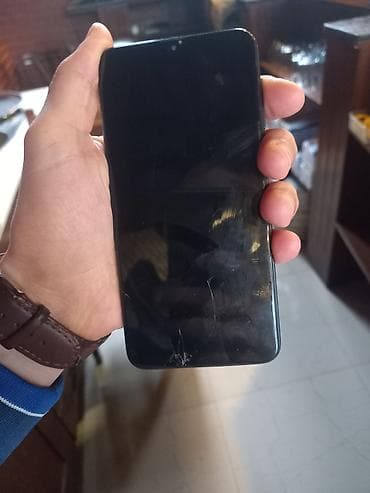 redmi niye 13: Samsung Galaxy A10, 32 GB, rəng - Qara, Zəmanət, Düyməli, Sensor — 2