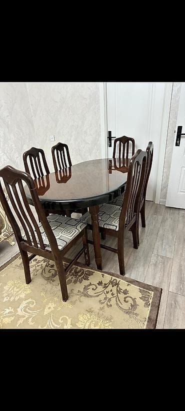 Qonaq otağı üçün, İşlənmiş, Oval masa, 6 stul lalafo.az -da Qonaq otağı üçün, İşlənmiş, Oval masa, 6 stul