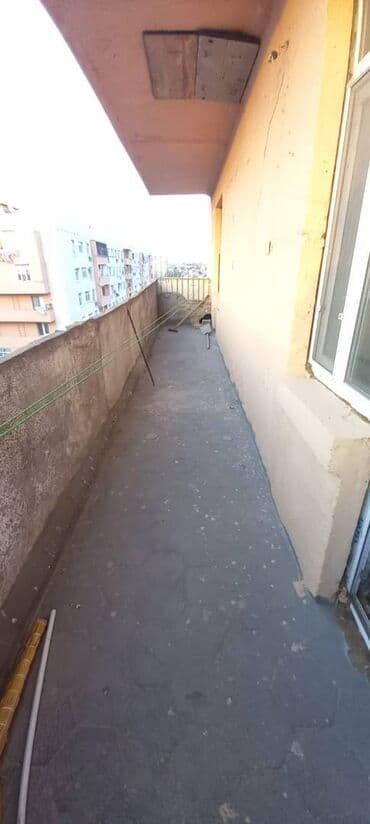 bina az kiraye evler 9 mkr: Bakı, Qaraçuxur qəs., 2 otaqlı, Köhnə tikili, 55 kv. m — 7