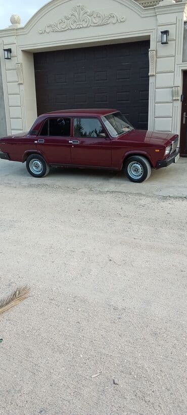 ваза стеклянная прозрачная высокая без узора: LADA (VAZ) klassik sedan – bordo rəngdə, 4 qapılı, arxaötürücülü — 1