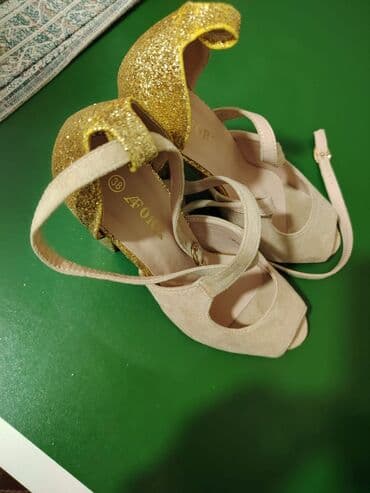 Tuflilər: Ölçü: 38, rəng - Bej, İşlənmiş — 1