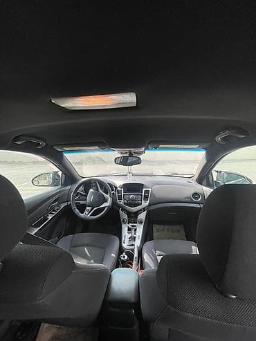 ag qara niva: Chevrolet Cruze: 1.4 l | 2014 il 200000 km Sedan — 8
