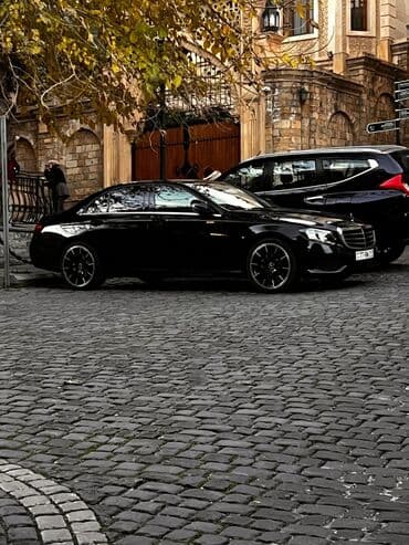 e 200: Mercedes-Benz E 200: 2 l | 2018 il Sedan — 7