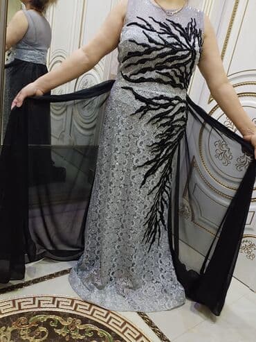 вечерние платья на новый год: Zərif axşam/ziyafət geyimi - Rəng: gümüşü boz krujeva əsas, qara — 9