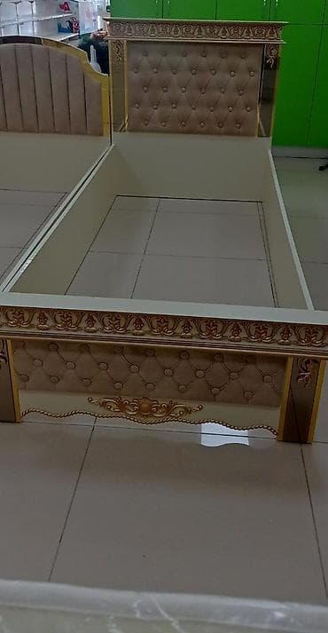 carpayi demiri: Kravat fabrik istehsalidir. Olculeri 90×200 Kravat Siensili — 1