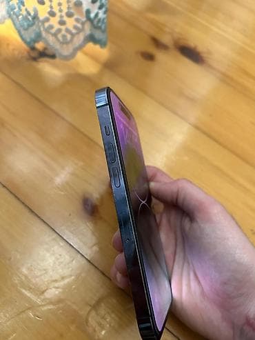 apple display: IPhone 14 Pro, 128 GB, Deep Purple, Face ID — 3