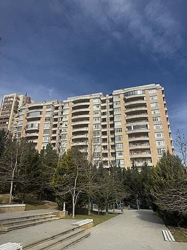 modul tipli ev: Yasamal, 3 otaqlı, Yeni tikili, m. Elmlər Akademiyası, 70 kv. m — 2