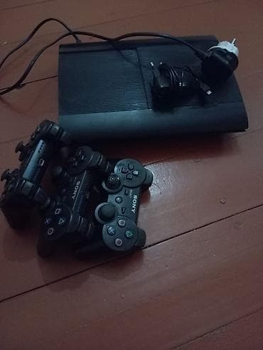 ipad mini 5 satilir: Sony PlayStation 3 (Super Slim) oyun konsolu dəsti Komplekt: - PS3 — 1