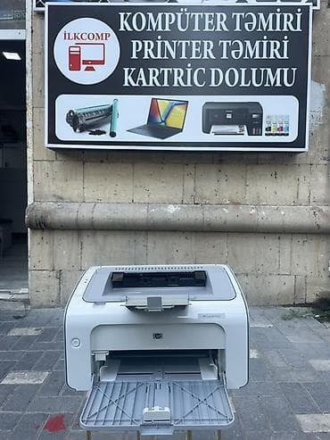 HP LaserJet P1102 lazer printeri. Printer ela veziyyetdedir Hec bir