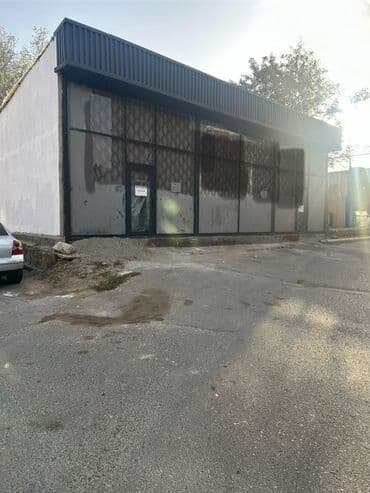 снять в аренду помещение под кафе: Kommersiya obyektı – vitrinli, geniş sahəli ticarət/ 117 kv.m 2 faza — 2