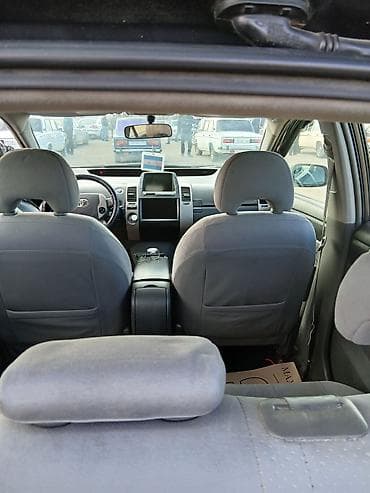daewoo 2005 model: Toyota Prius – hibrid hetçbek - Rəng: tünd boz (metallik) - Kuzov: 5 — 8