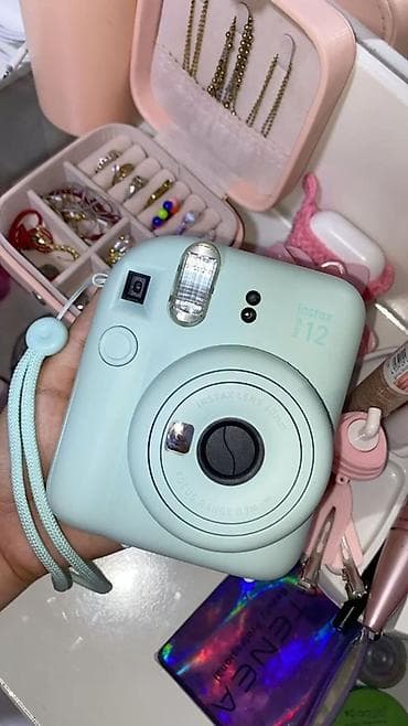 ucuz printer satilir: Fujifilm Instax Mini 12 aniqlı naneli-yaşıl rəngdə ani fotoaparat — 1