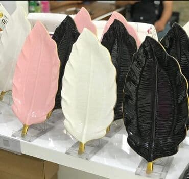 Qab yarpaq formasında Material:keramika Türkiye istehsalı Her biri