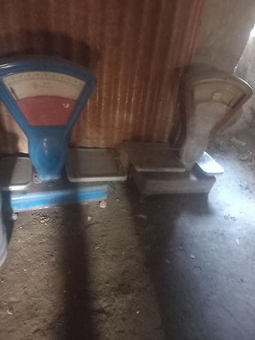 весы: Məhsul: Mexaniki tərəzilər (2 ədəd) Təsvir: - Şaquli göstəricili — 1