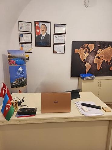 qarabağ şadlıq sarayı: Qfis Masasi ag dolab daxil 100 azn 7mkr elir park *Mehra - Fərdi — 1