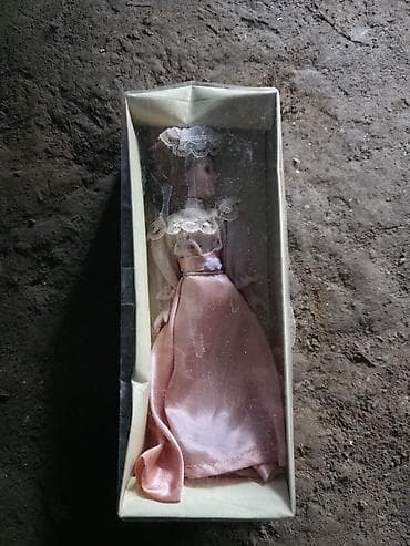 Elektrik nəqliyyatı: Kolleksiya üçün mini porselen kuklalar dəsti — 10