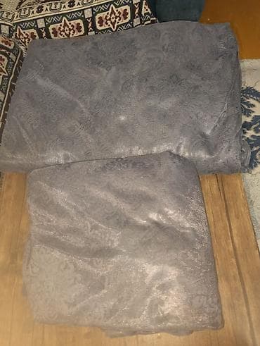 divan ortukleri sederek: 2 denedi,biri Cox boyukdu,uzunluq texmini iki perde cemi 14 yada 15 — 10