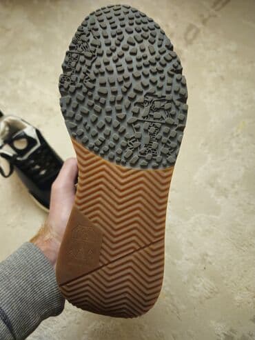 Кроссовки и спортивная обувь: Satılır — kişi/idman ayaqqabısı (41 ölçü) İtaliyadan baha qiymətə — 4