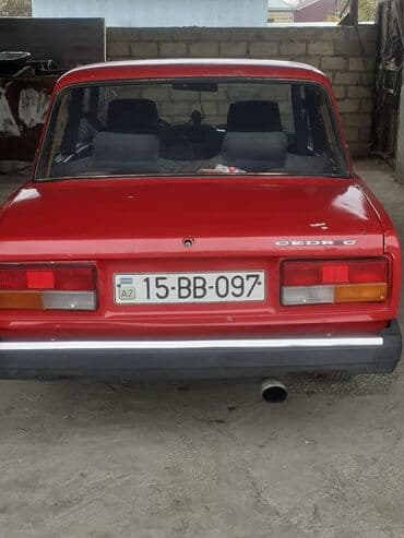 maşın disk: VAZ 2107, sedan, qırmızı rəng. Texniki xüsusiyyətlər: - Ban: klassik — 2