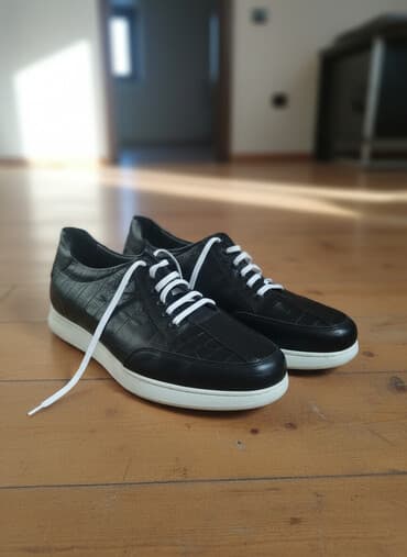 membranlı kişi ayaqqabısı: Qara dəri kişi krossovkaları - Üst material: qara dəri, timsah — 1