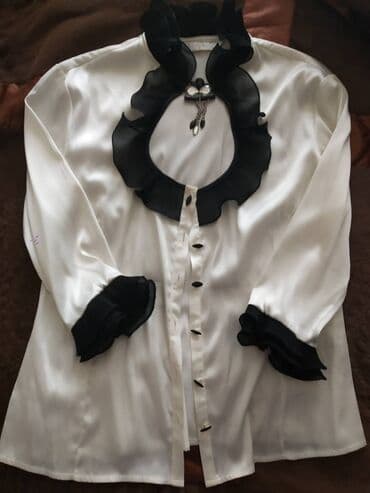 ağ koftalar: İdeal vəziyətdə . Ölçü 38 . Çox gözəl kofta baha alınıb . AMAY-dan — 3