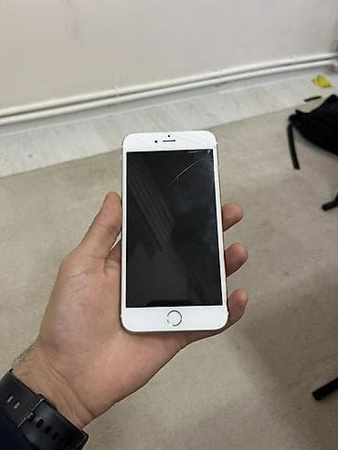 samsung a100 qiyməti: IPhone 6s Plus, Qızılı, Qırıq — 2