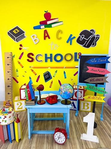 Məktəb/təhsil mövzulu dekor və rekvizit komplekti Tərkib: - Açıq mavi