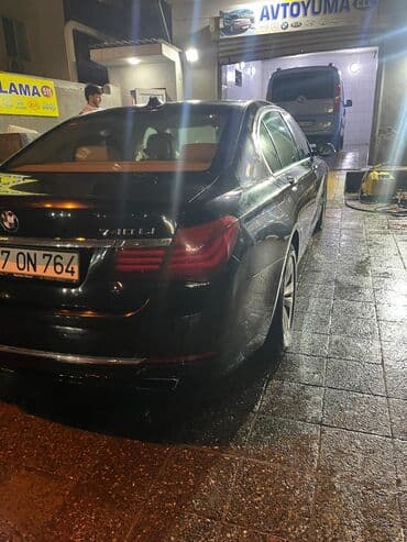 BMW: BMW 740: 3 l | 2012 il Sedan — 3