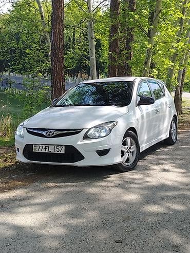 bmw e39 manitor: Hyundai i30: 1.6 l | 2010 il Hetçbek — 3