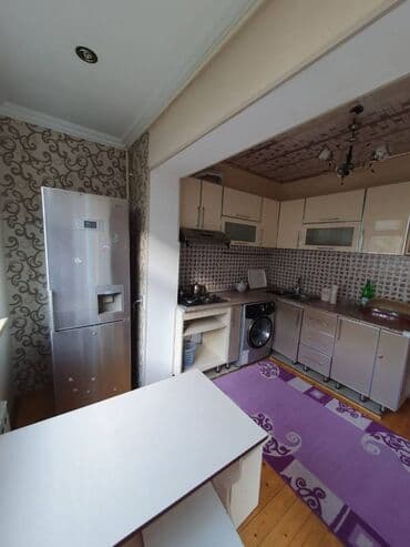 kristal şadlıq sarayı razin: Binəqədi rayonu, 9mkr, Nəsimi Metro Stansiyasının yanında 9 mərtəbəli — 7