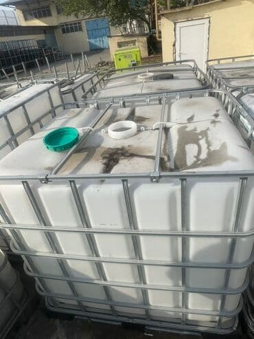 demir vaqonlarin satisi: IBC konteynerlər (kub tanklar) – 1000 litr - Həcm: təxminən 1000 L - — 2