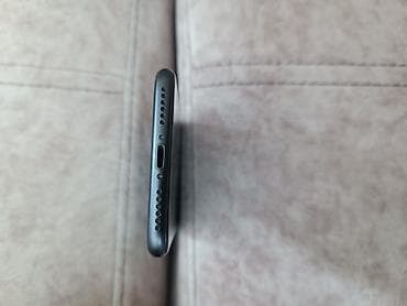 ıphone 7 plus: IPhone 7, 32 GB, Jet Black, Barmaq izi — 4