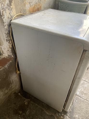 xaladelnik ehtiyat hisseleri: İşlənmiş 1 qapılı Indesit Soyuducu Satılır, rəng - Ağ — 4