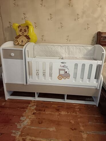 Oğlan və qız üçün, İşlənmiş, Dördbucaq, Beşik, Dəstsiz, Matras ilə, Yellənmə mexanizm ilə