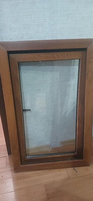 Окна: Одностворчатое Деревянное окно, Ширина: 70 см, Длина: 110 см — 4