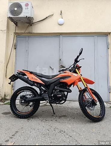 yer sumluyan: Minsk - X250, 250 sm3 — 1