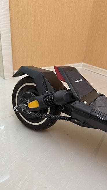 Dualtron elektrik skuter - Güclü ikiqat amortizasiya sistemi: ön və — 5