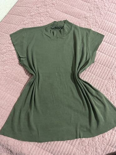 kofta m: Zara Hakki yaşıl kofta Tam tshirt kimi deyil yarım qoldur və boğazı — 1