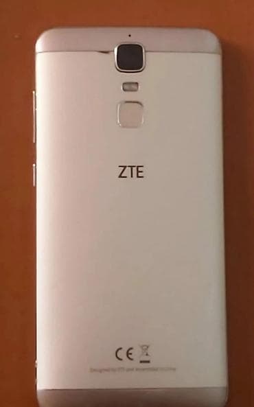 Paltar tikişi: Telefon və planşet təmiri — 2