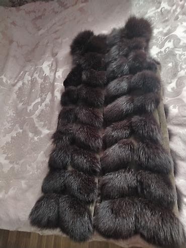 jiletler: Qadınlar üçün tünd qəhvəyi xəz jilet - Model: uzun, düzbucaq — 2