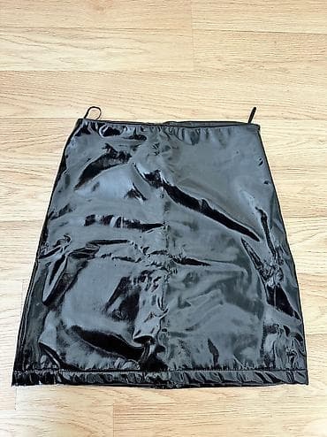randm dazzle 7500: 35e egeden alinib HEÇ GEYINILMEYIB. Qara laklı mini ətək - Material — 2