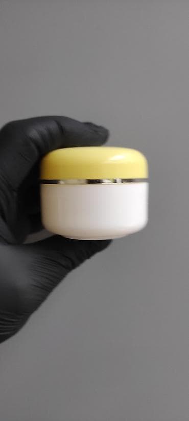 kantiner ev: Kosmetik krem qabı – 30–50 ml həcmli - Material: möhkəm plastik — 1