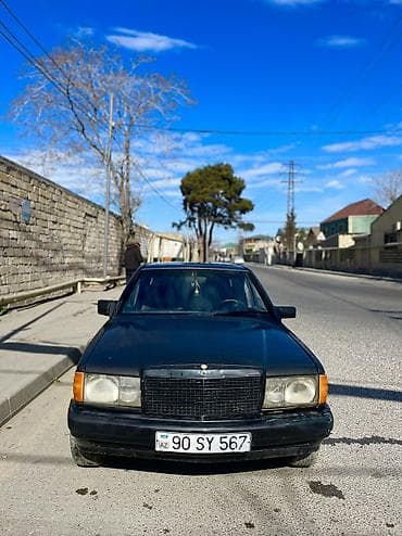 teker alemi: Mercedes-Benz 190 (W201): 1.8 l | 1991 il Sedan — 1
